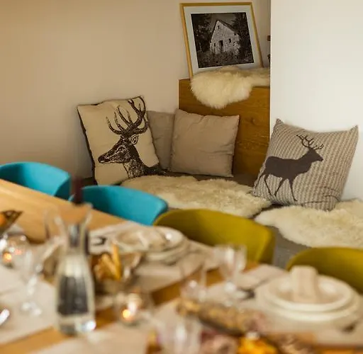 Eco Astra Montana تولمين